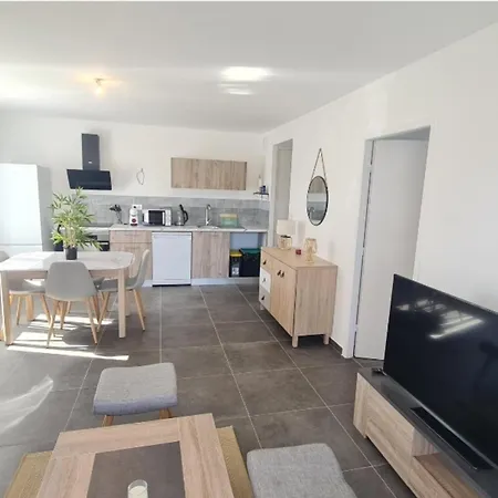 Appartement T2 With Terrace