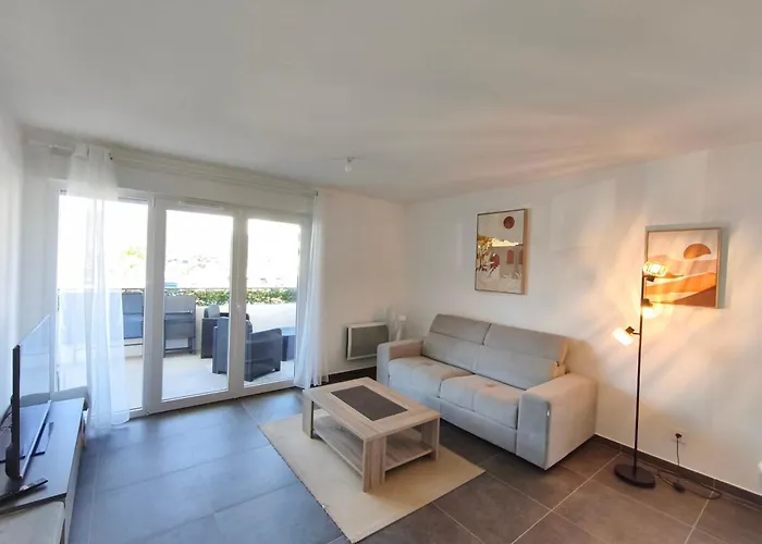 Apartamento T2 With Terrace *